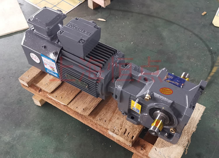 K37系列減速機輸入配變頻電機，輸出雙軸A+B 實物照片