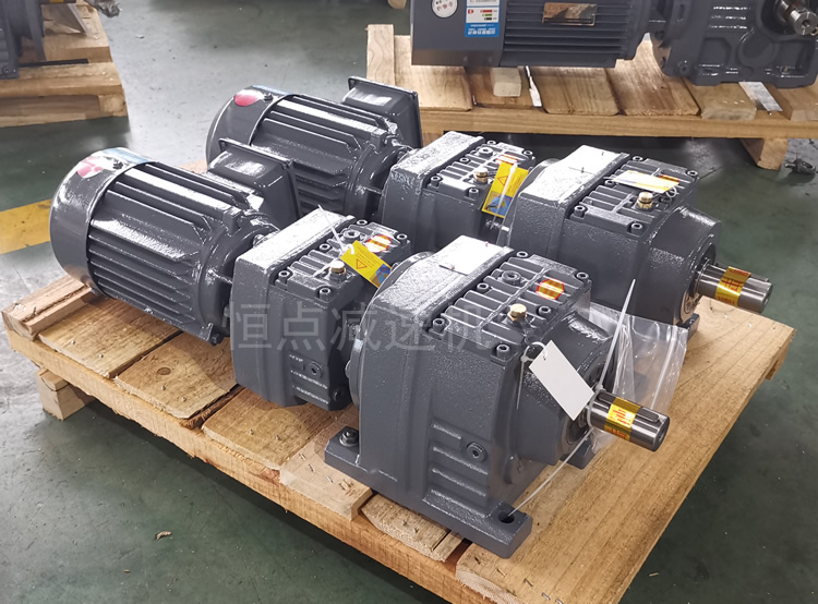 R47R37-Y0.18(0.25)KW配電機雙級減速機實物照片