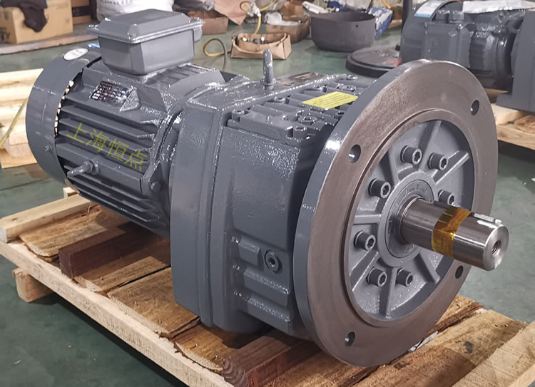 RF87減速機，立式安裝，輸入配電機，實物照片如下