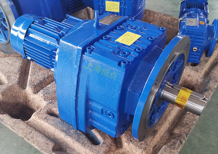 RF87減速機，立式安裝，輸入配電機，實物照片如下