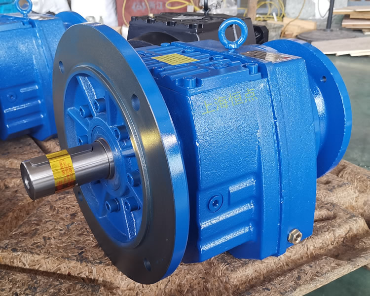 RF87減速機，輸入配法蘭B5端蓋，立式法蘭輸出，實物照片